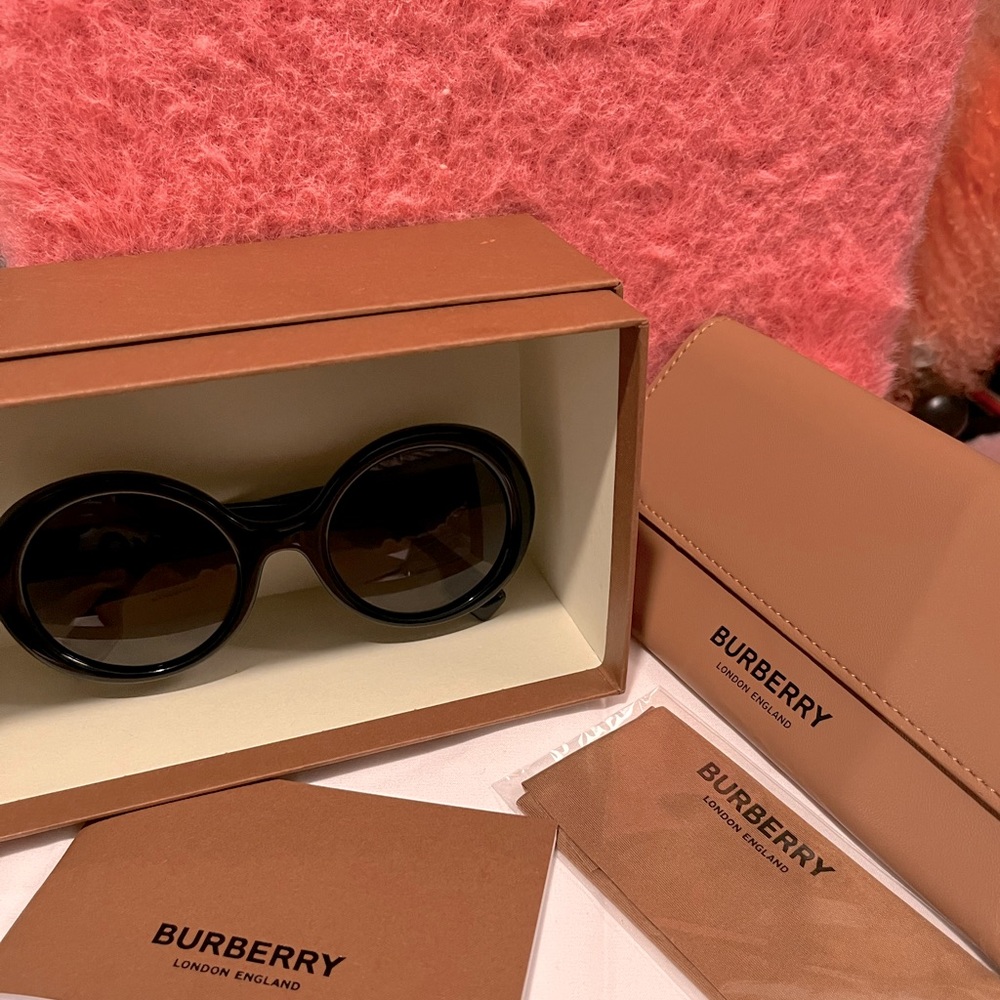 Burberry sunglasses